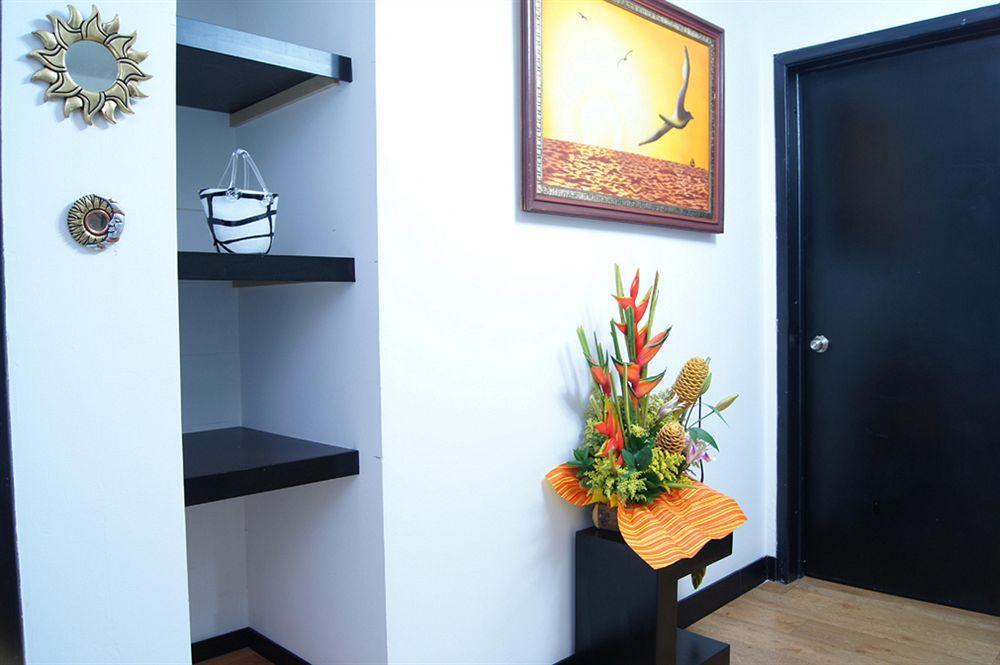 Hotel Aj Ferial Bogota Bagian luar foto