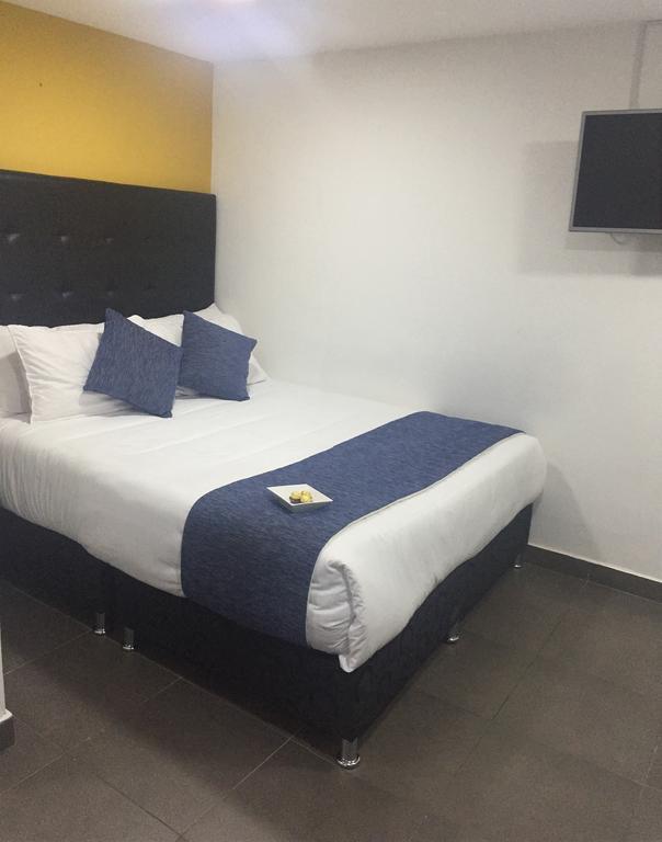 Hotel Aj Ferial Bogota Bagian luar foto
