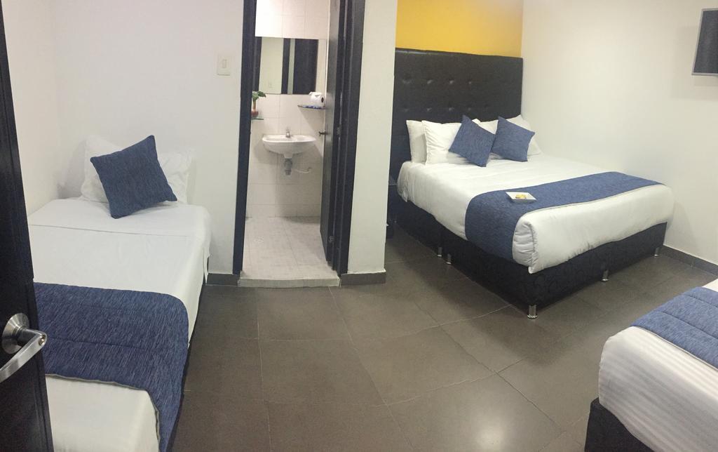 Hotel Aj Ferial Bogota Bagian luar foto