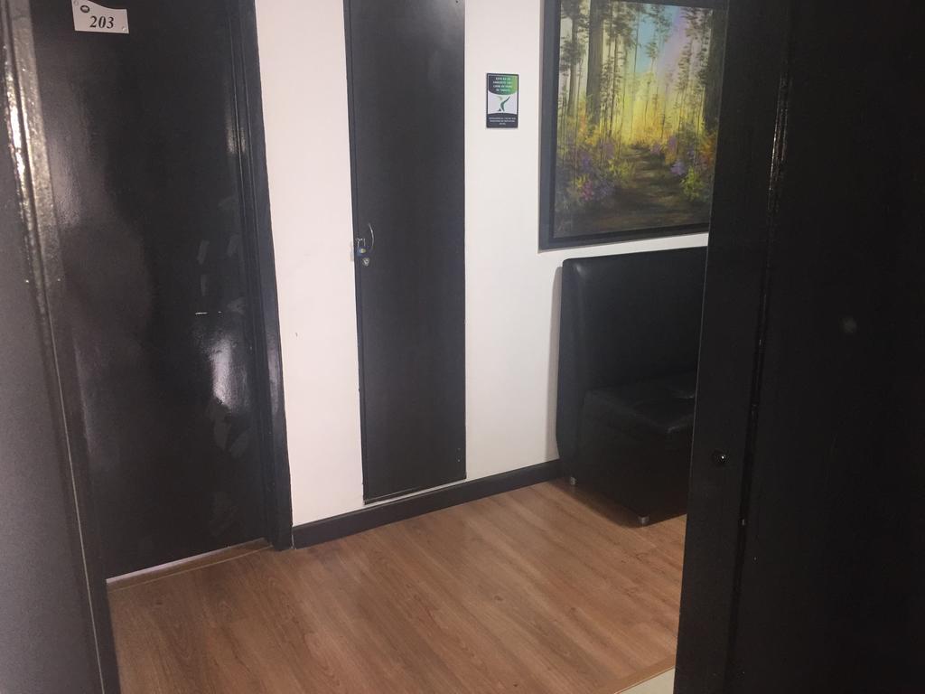 Hotel Aj Ferial Bogota Bagian luar foto