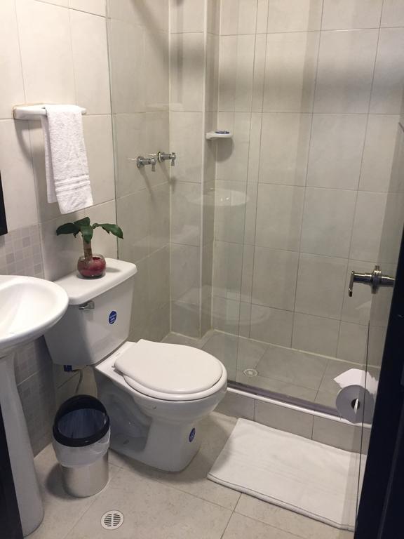 Hotel Aj Ferial Bogota Bagian luar foto