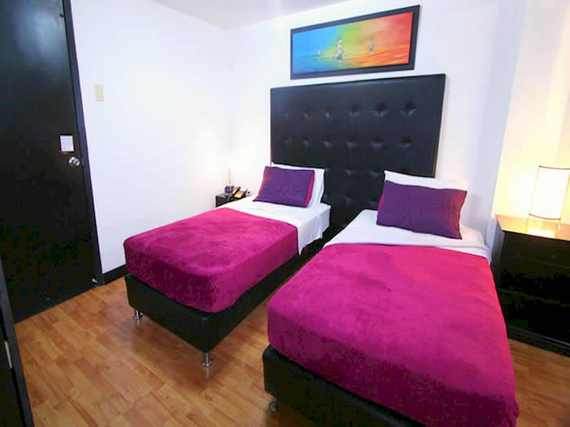 Hotel Aj Ferial Bogota Bagian luar foto